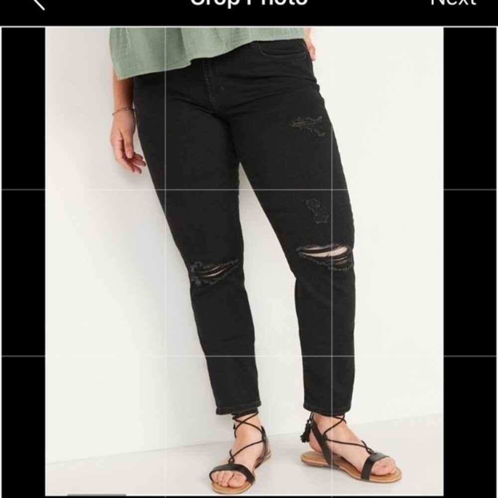 Old Navy Mid-Rise Power Slim Straight Black Ripped jeans for Women 18 Petite